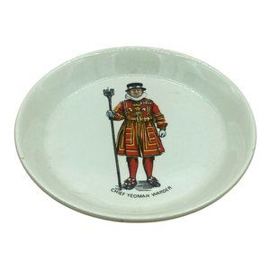 Vintage Small 4.5” Plate Chief Yeoman Warder H.M. Tower of London England